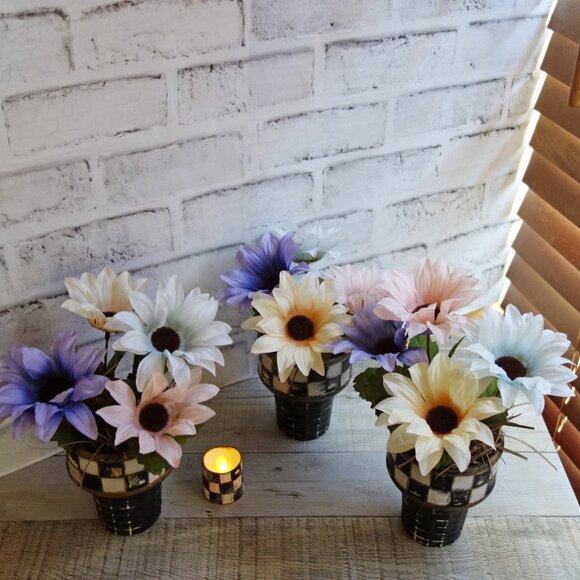 Rustic Checked Flower Pots and Checked Candle Bundle French Country Decor - Picture 4 of 9